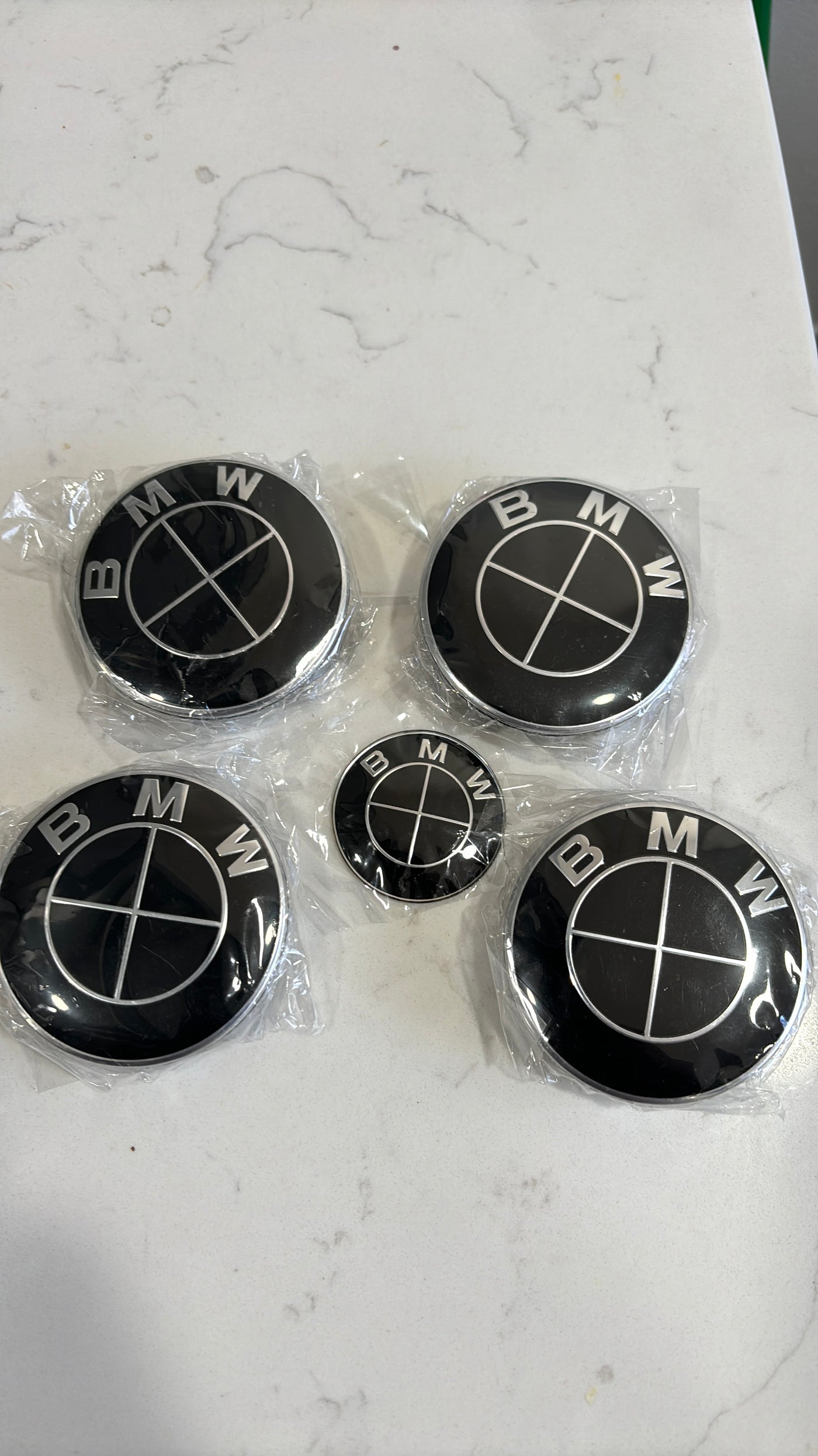 5 piece 5x120 68mm BMW Alloy Wheel Center Hub Caps Set of 4 with Steering Wheel Badge for E81/E87/E88/F20/F21/F22/F87/F23/E90/E91/E92/E93/F30/F31/F80/F10/F11/F25/E70/F15/F16 Models