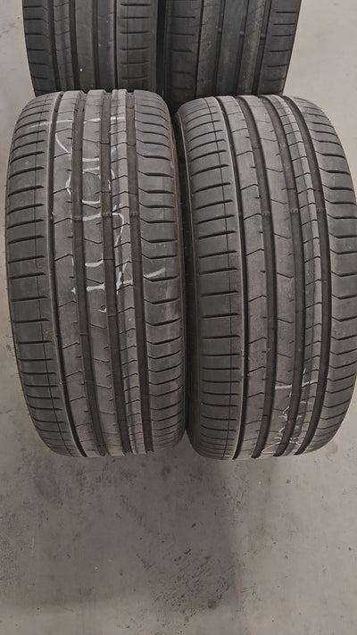 (2) 275 35 r22 / (2) 315 30 22 Pirelli tires