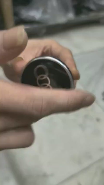 Dynamic Floating Center Caps "Audi Rings" - Audi / R8 A7 A6 RS5 4M8071006A