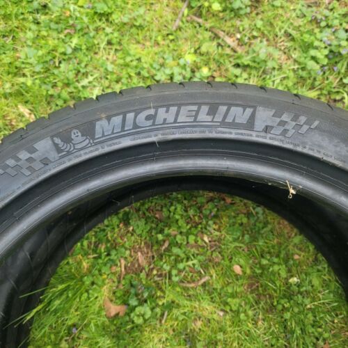 Set of (2) Used 285/35ZR20 Michelin Pilot Sport 3 MO 104Y - 7/32